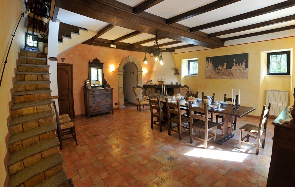 Villa L'Antica Mola Castel Madama Zimmer foto